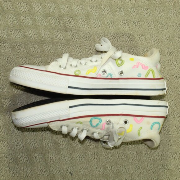 Converse Low Top Women's Size 7 White Custom Painted Sneakers - Picture 3 of 6